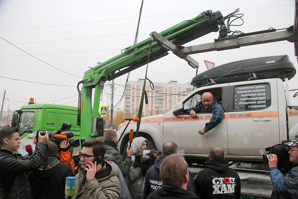 За эвакуацию авто с человеком внутри введут уголовную ответственность