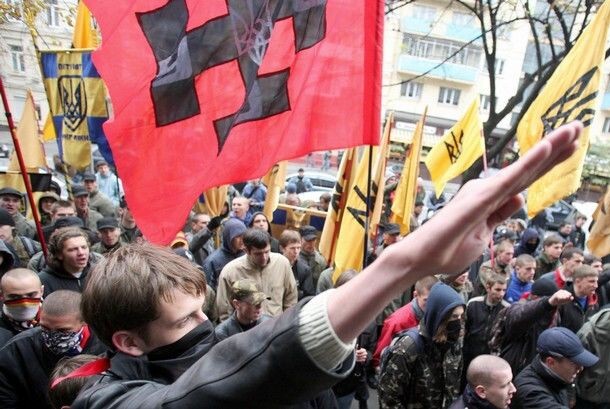Киевская власть практикует фашизм!