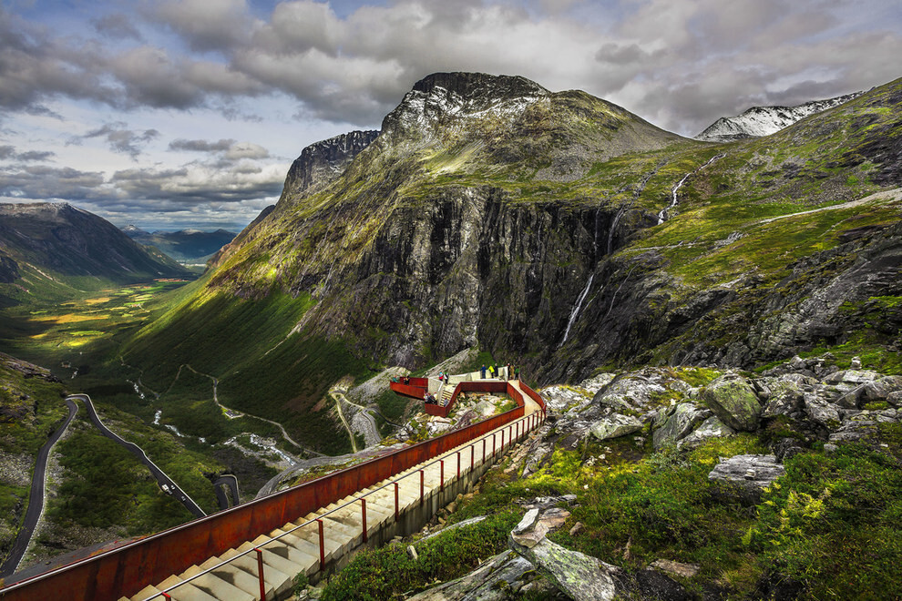 11 захватывающих видов норвежских горных дорог