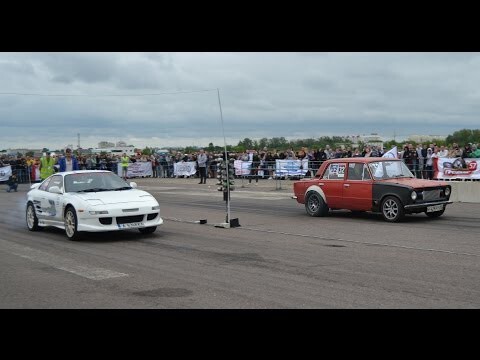 Бешеная копейка vs BMW m135i - Toyota MR2 Turbo 