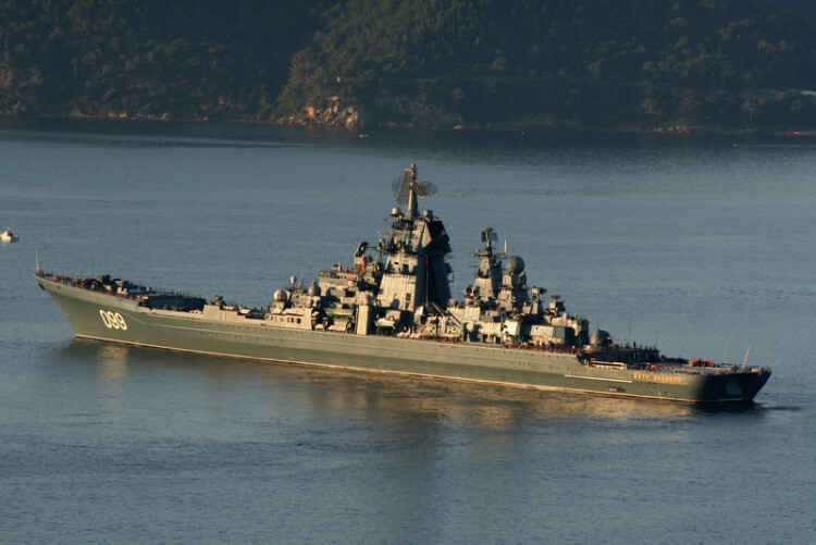 Десять самых грозных кораблей военного-морского флота РФ