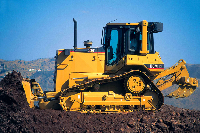 Битва бульдозеров Caterpillar против Б14, кто кого?