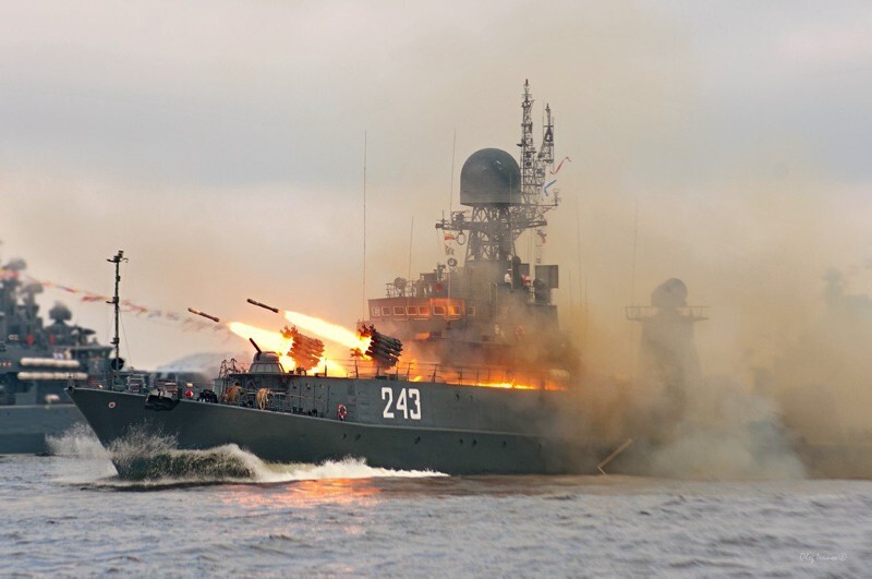 Парад военных кораблей день ВМФ в России!