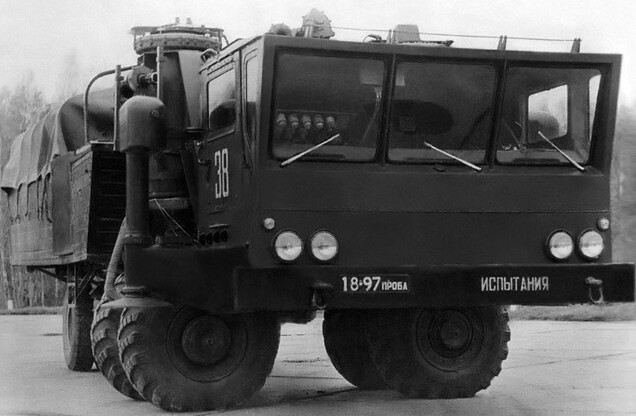 ЗиЛ-135МШ: как грузовик с самолетом скрестили