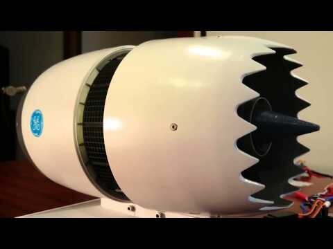 Мини двигатель Boeing 787 напечатанный на 3D принтере