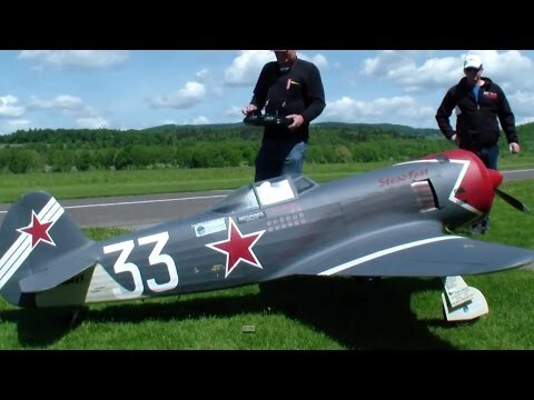 Легендарный Як-11 радиоуправляемая модель самолета