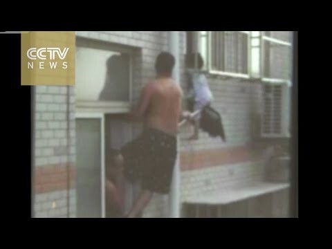 Китаец спас жизнь маленькой девочке, выпавшей из окна