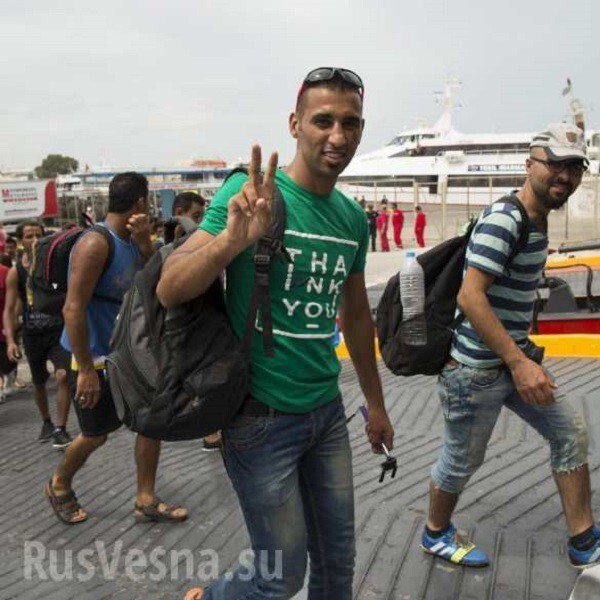 В потоке беженцев в Европу прибывают террористы ИГИЛ (ФОТОФАКТ).