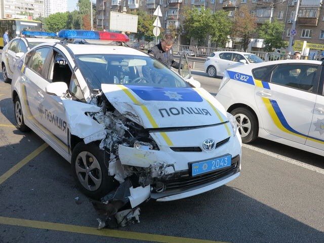  Новая Полиция Украины , пропиарили, а водить не научили….