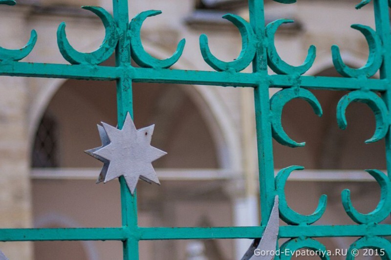 В Евпатории «заминировали» мечеть Джума-Джами