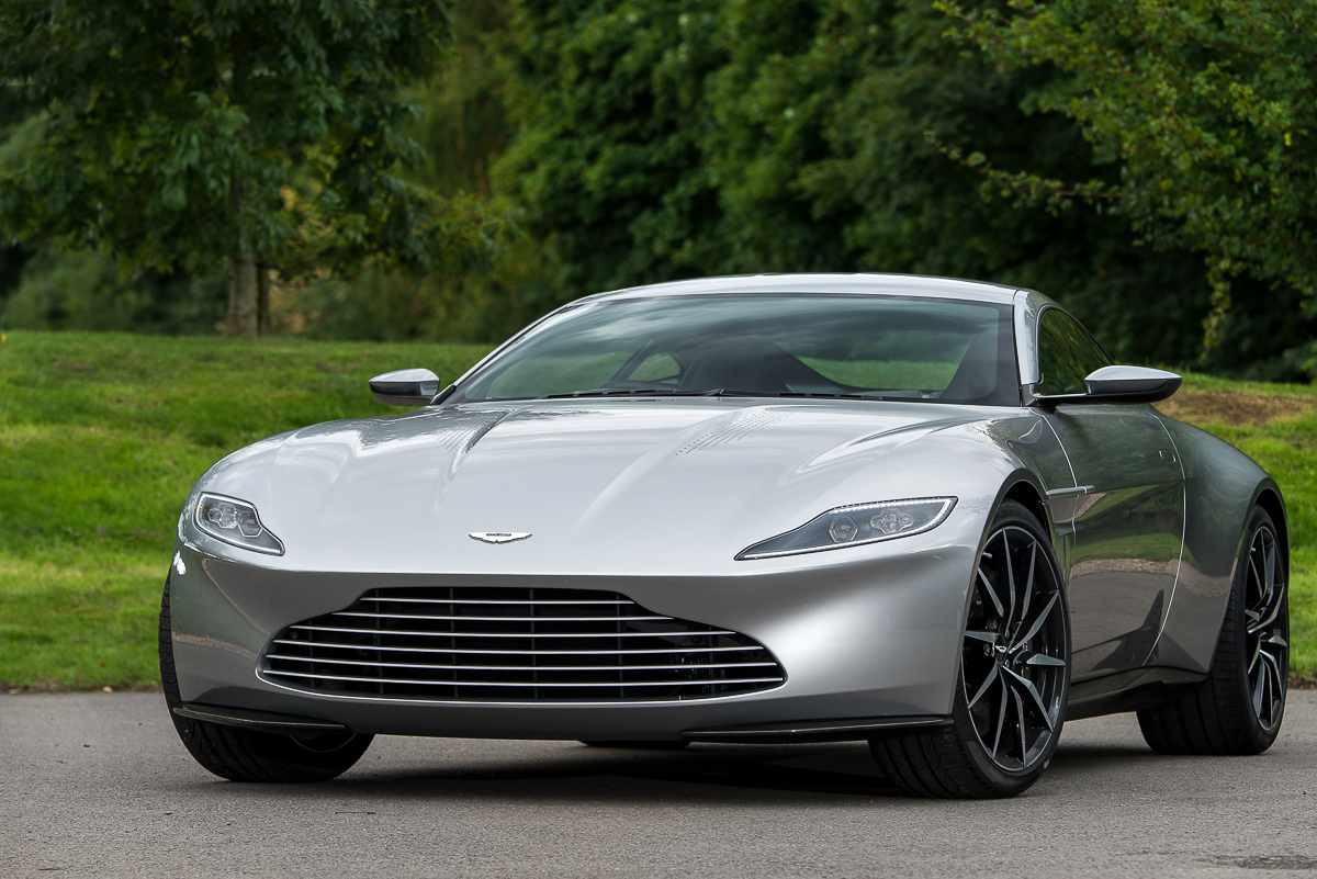 Aston Martin DB10 - новый автомобиль Джеймса Бонда