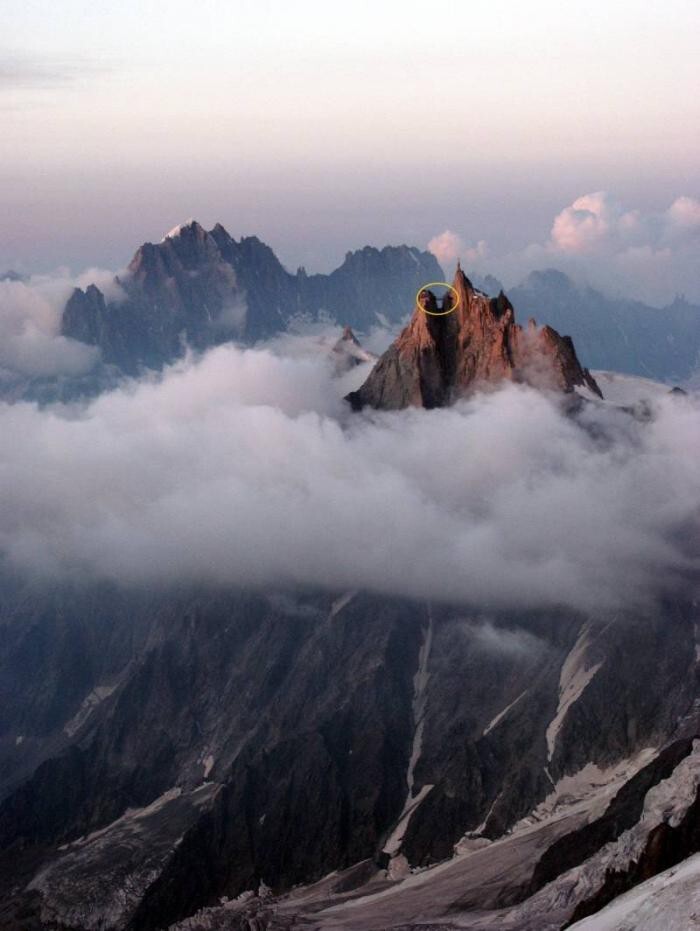 Мост на горе Aiguille du Midi