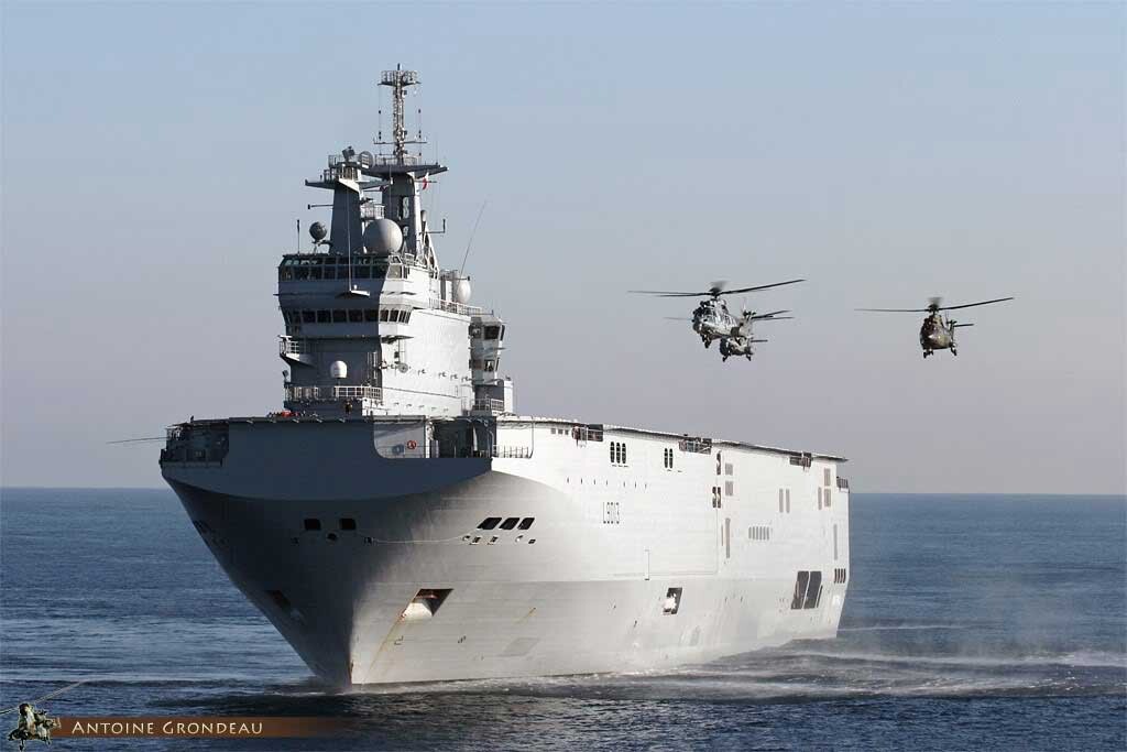 Олланд заговорил о строительстве новых кораблей для России