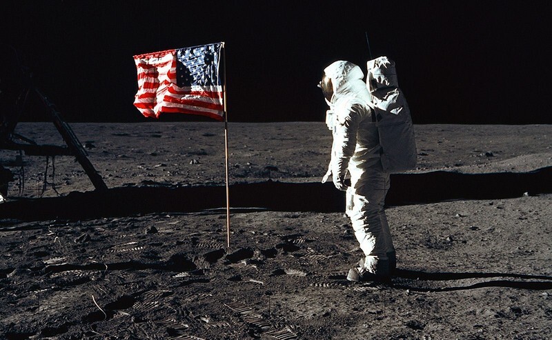 23 доказательства того, что американцы никогда не высаживались на луну