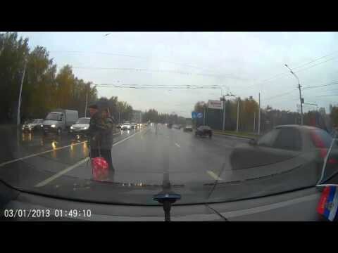 Идут такие  в неположенном месте