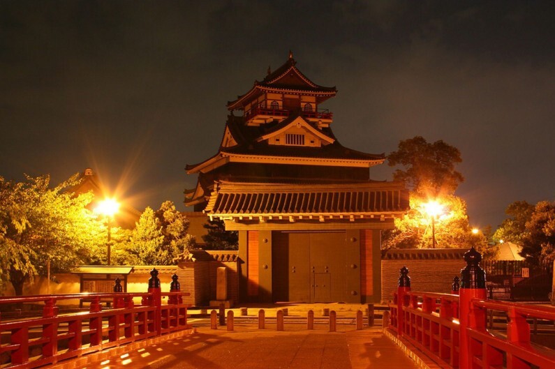 Замок Киёсу в Японии