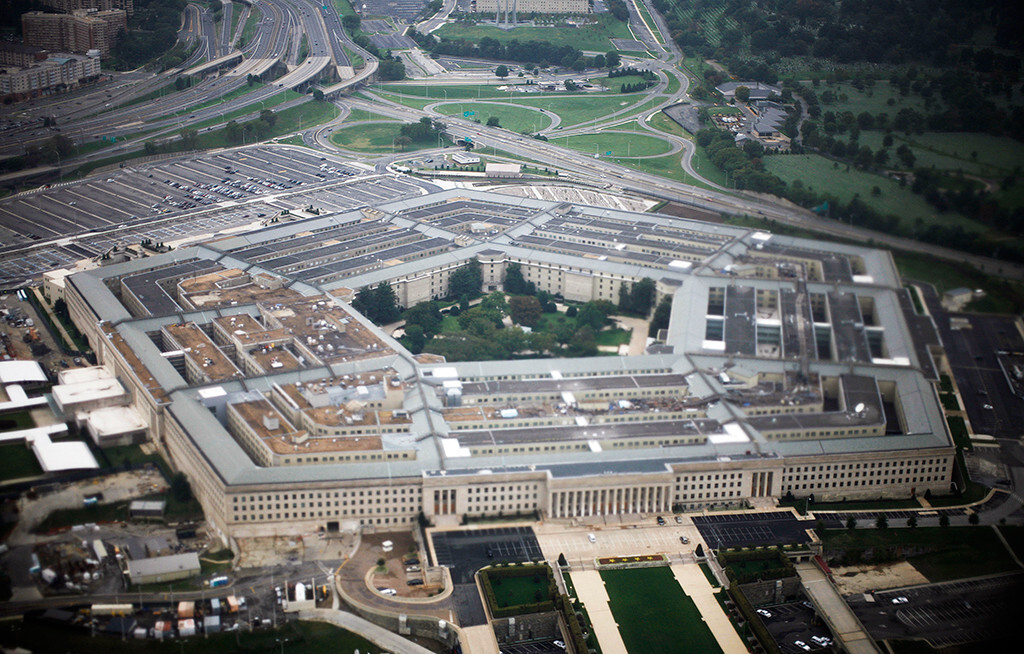 Глава Пентагона: США будут сдерживать действия России с помощью военных средств