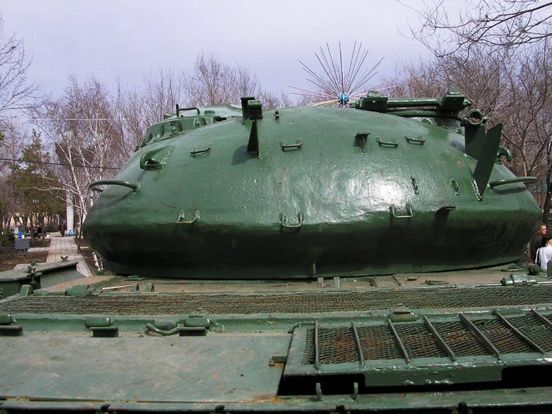 Россиянин зарегистрировал танк как трактор и ездил на нем по Латвии  