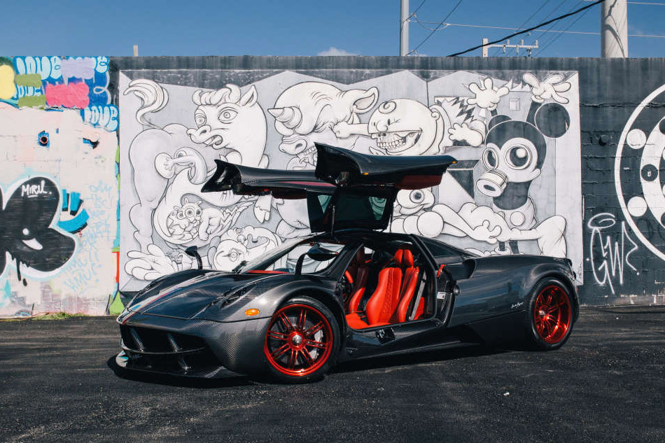 Pagani сделал особую Huayra для дилера в США