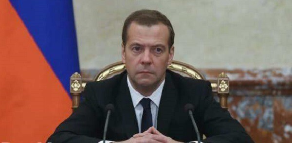 Россия должна взыскать с Украины весь долг с учетом штрафа, — Медведев