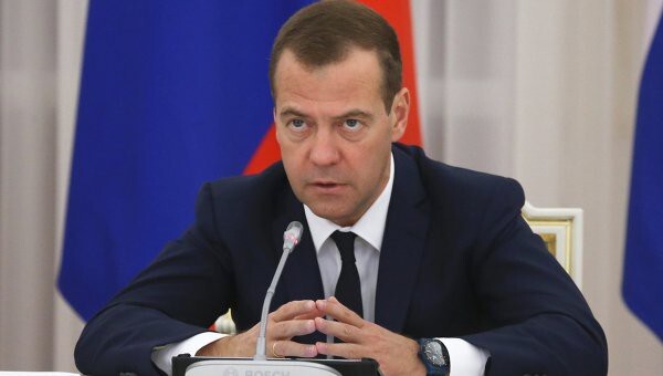  Медведев подписал постановление об экономических мерах против Украины и взыскании долга