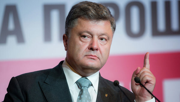 Порошенко назвал запланированные в ДНР и ЛНР выборы "фейковыми"