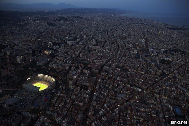 Когда &quot;Барселона&quot; играет, город замирает