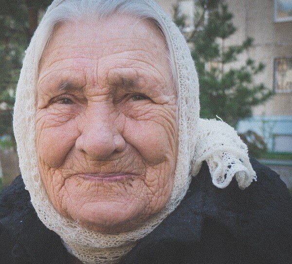 Пенсионерка из Челябинска спасла жилой дом от пожара 
