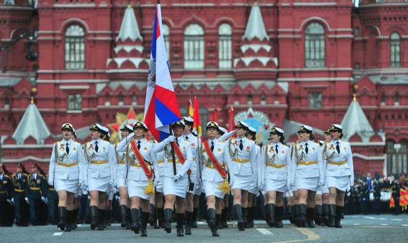 Запад разглядел «сексизм» в Параде Победы