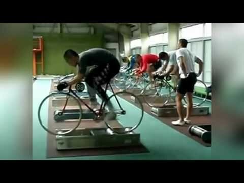 Тренировка велосипедистов, бешеная скорость