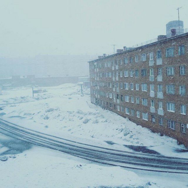  В Норильске тем временем конец мая. Скоро говорят, лето