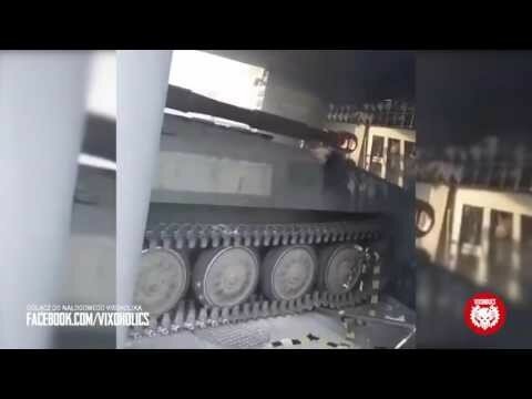 Не впустили на дискач?