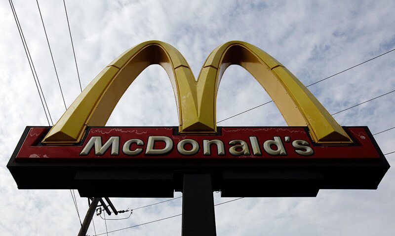Во Франции грабители напали на McDonald’s, когда там ужинал спецназ