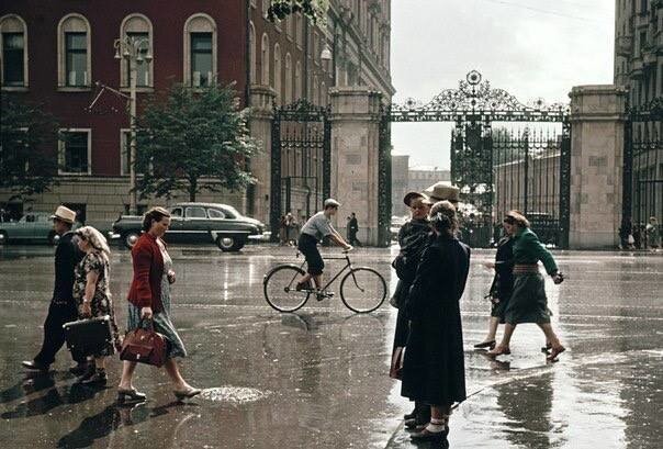 Тверская после дождя. Москва. 1950-е
