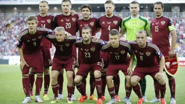 Расформировать сборную России по футболу