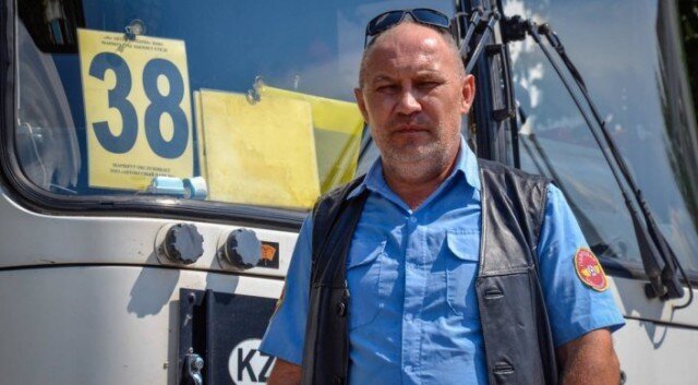 В Павлодаре водитель автобуса изменил маршрут и отвез пассажирку в больницу