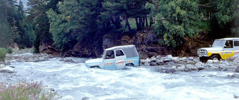 Первый автомобиль, покоривший Эльбрус