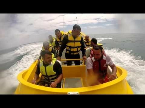 Реактивный катер Jet boat