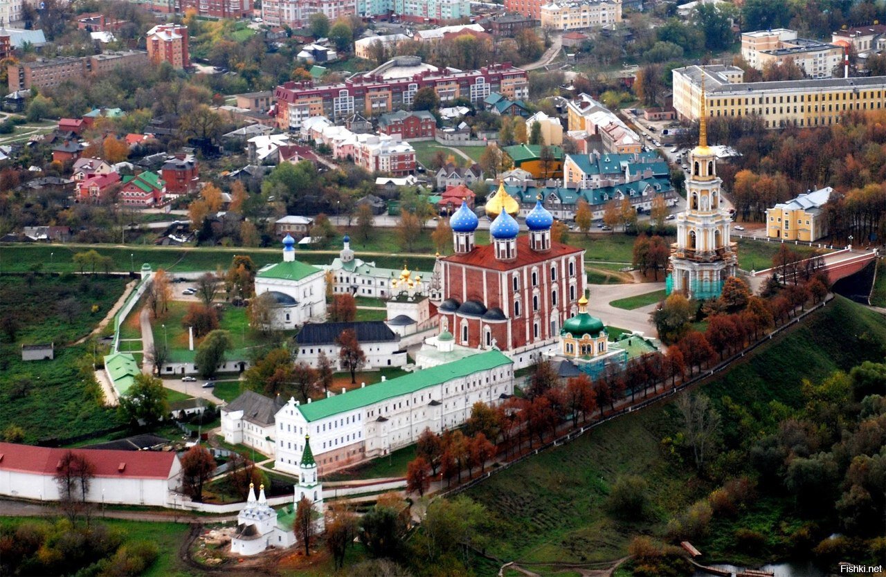Рязань – российский город, центр Рязанской области и один из тридцати крупней...