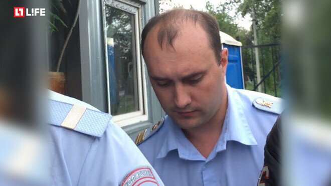 Под Москвой полиция задержала девушку, которая слишком долго сидела в туалете