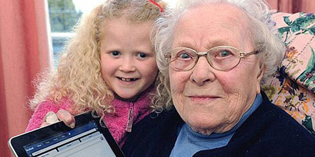 Самой старой пользовательнице «Facebook*» 103 года