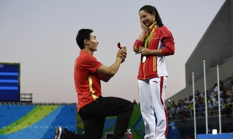 Китайская спортсменка выиграла на Олимпиаде серебро… и бриллиант!