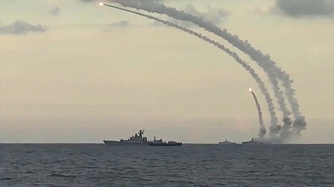 Пуск крылатых ракет «Калибр» по  «Джебхат ан-Нусра» в Сирии