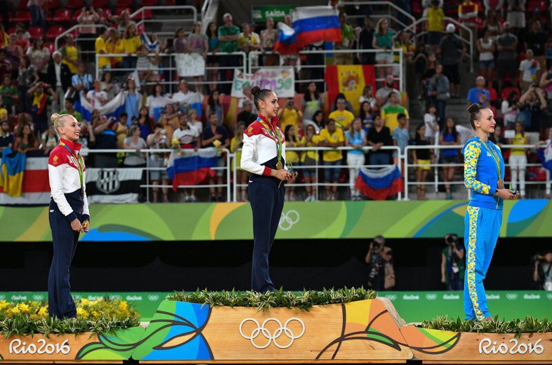 Привет, Bild! Четыре золота и серебро принес сборной России 15-й медальный день ОИ