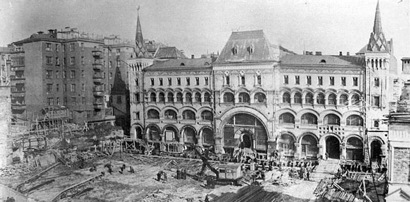 Москва, 1939 год. Здание  в 23000 тонн в центре Москвы передвинули за одну ночь