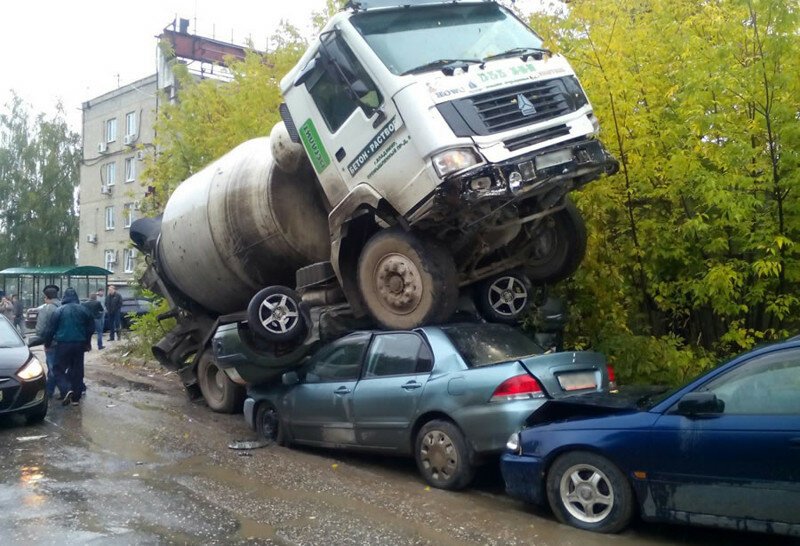 Необычная авария во Владимире