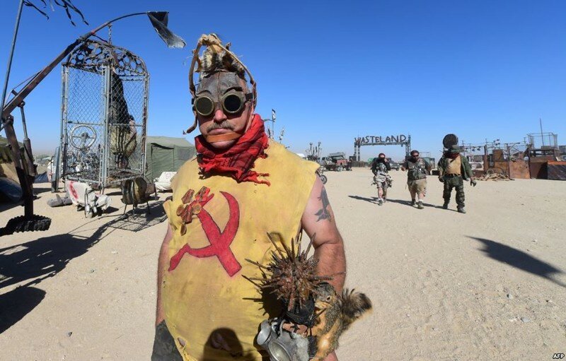 Апокалипсис в пустыне: В США проходит фестиваль поклонников "Безумного Макса"