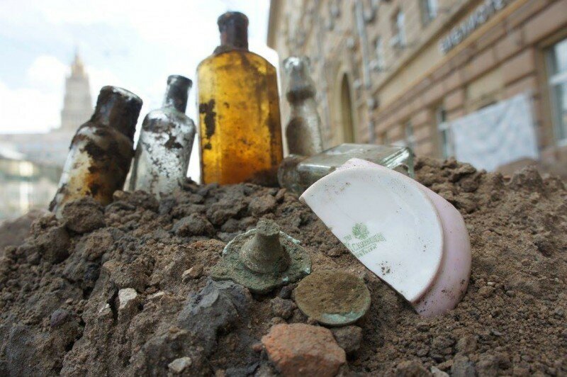 Подземные клады Москвы или как найти сокровище во время благоустройства улиц