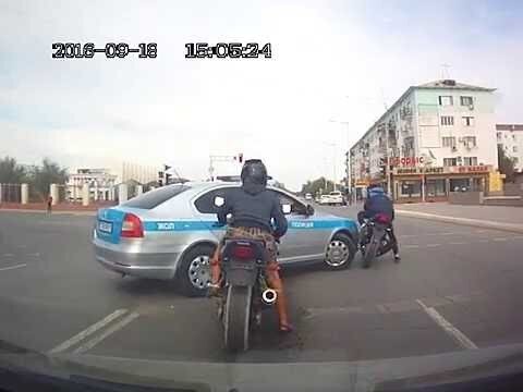 Полиция против мотоциклистов