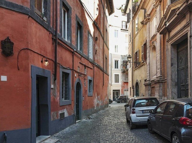 Самый маленький дом Италии, переделанный из переулка в квартиру